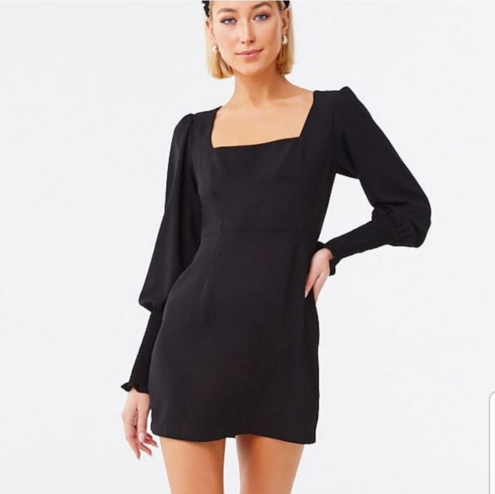 Forever 21 Black Long Smocked Puff Sleeve Mink Squared Neck Sz Small